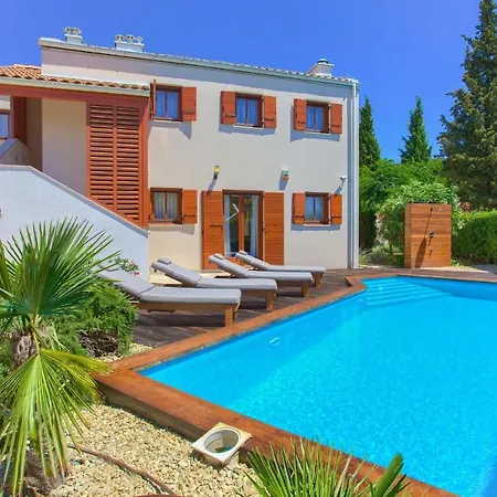 San Vito Villa *