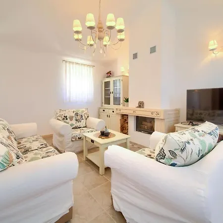 San Vito Villa *