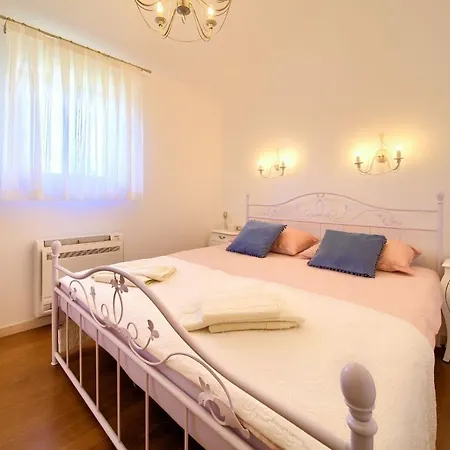 San Vito Villa *